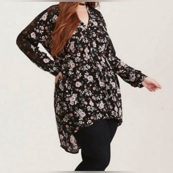 Torrid Flowy tunic long sleeve women’s shirt in black & pink floral Sz-00. S1 - Picture 1 of 12